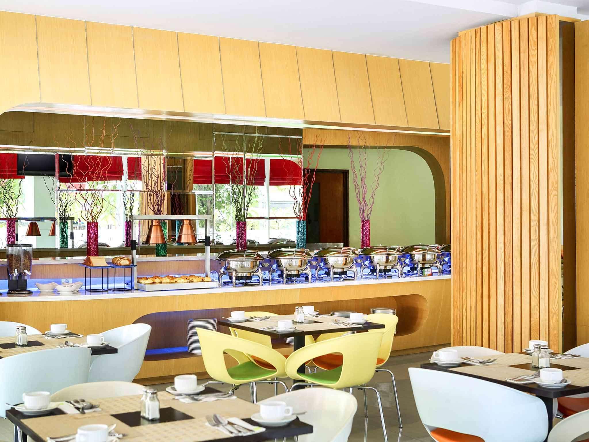 Ibis Styles Yogyakarta Hotel Exterior photo
